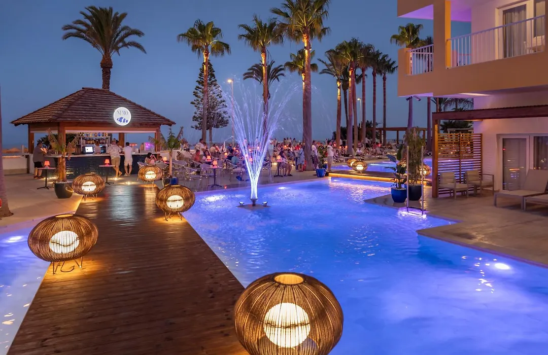 Mediterraneo Bay Hotel & Resort-1