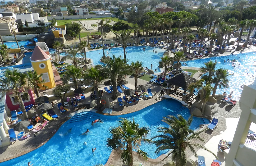 Mediterraneo Bay Hotel&Resort-1